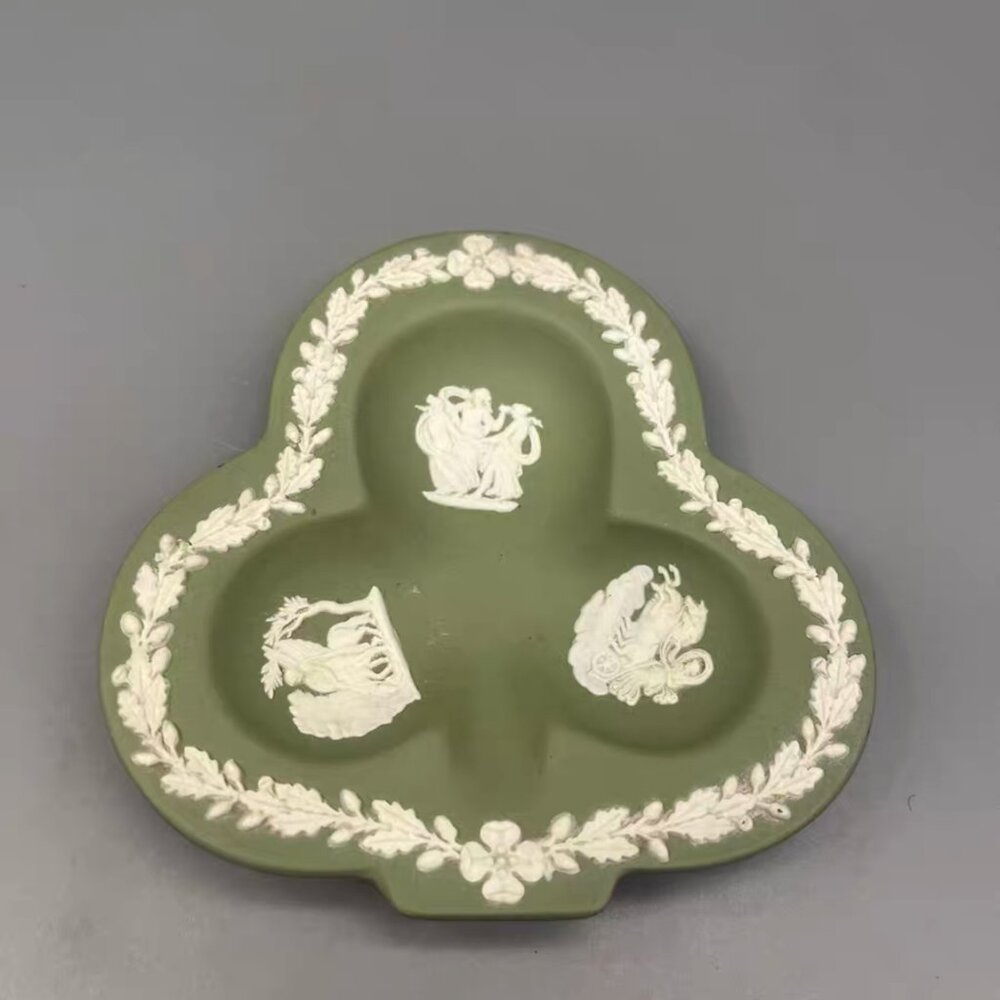 Green Patterned Decorative Plate